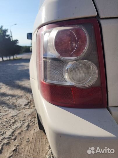 Задний левый фонарь range rover sport 2009г
