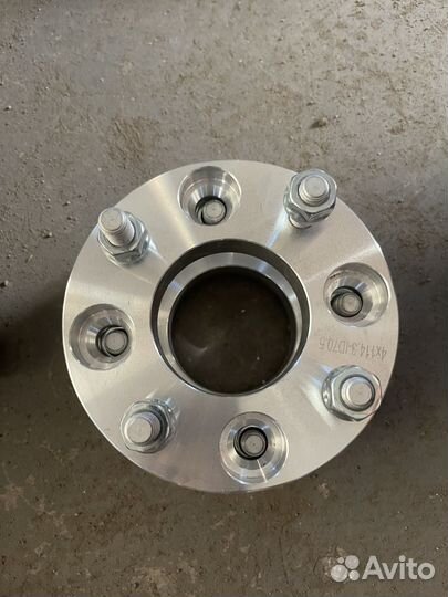 Проставки колесные 4x114 новые