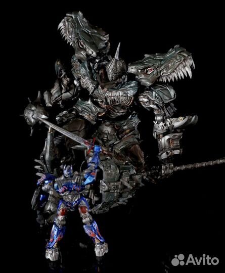 Мегатрон игрушка трансформер супер танк 34см