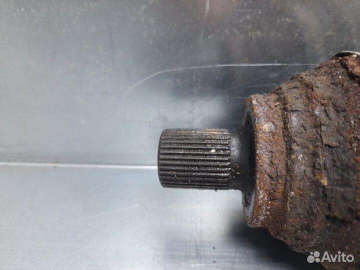 Полуось передняя правая skoda Octavia (A5 1Z) 2004