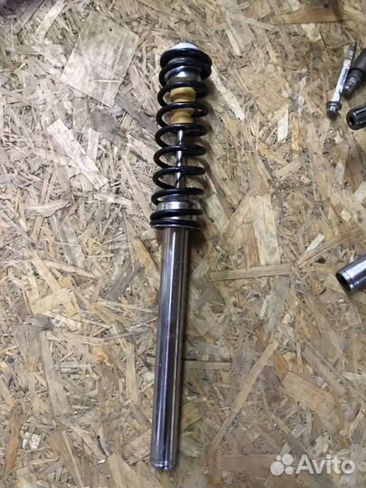 Для Ямаха викинг 540 передняя стойка лыжи