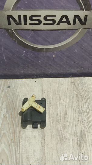 Сервопривод Nissan primera P12