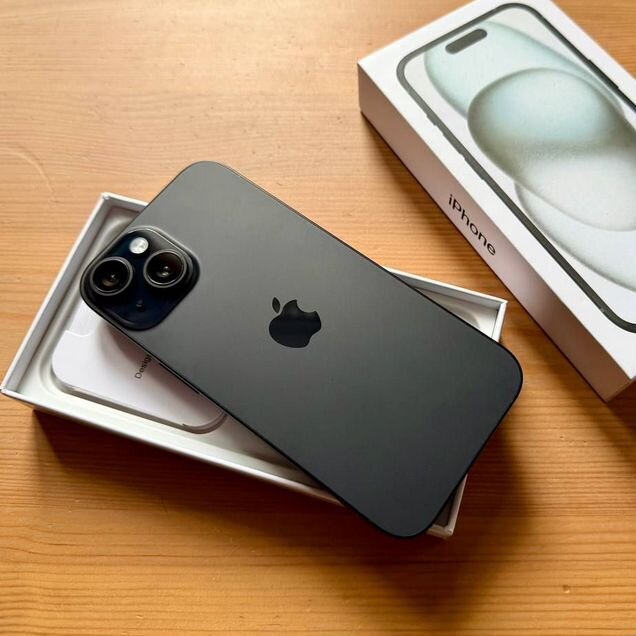 iPhone 15, 128 ГБ, SIM + eSIM