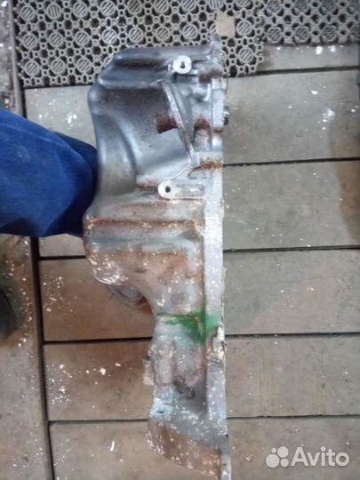 Поддон дв.honda CRV 2 литра ат