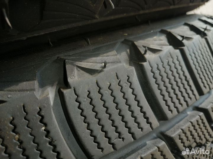 Roadstone Winguard Ice 215/60 R16 95Q