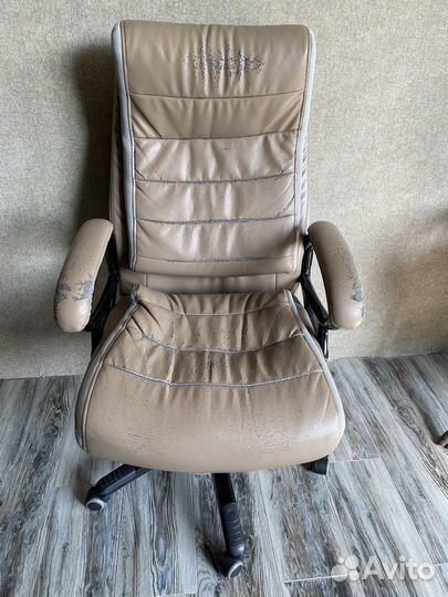 Компьютерное кресло
