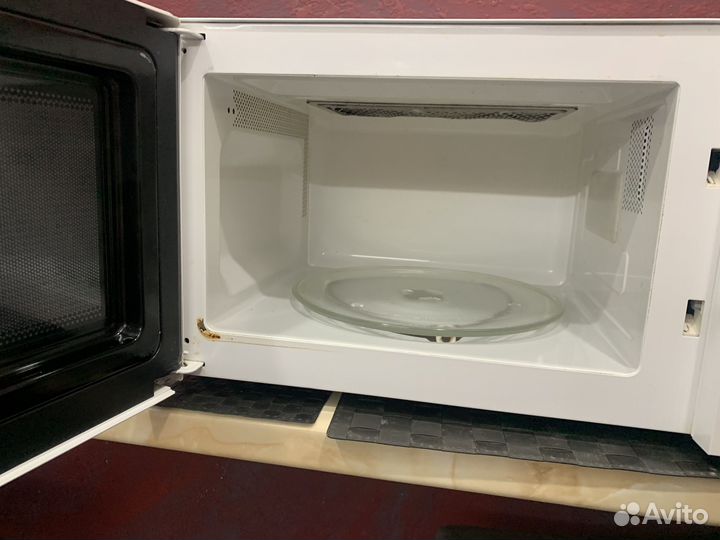 Микроволновая печь Samsung GW73BR