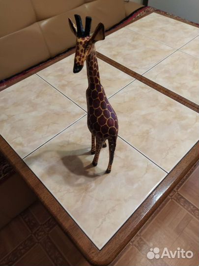 Фигурка - жираф