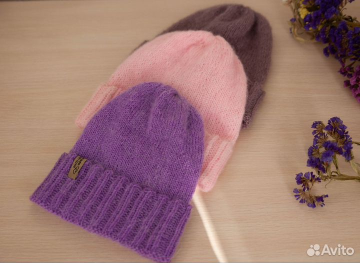 Шапки вязаные из пряжи класса люкс