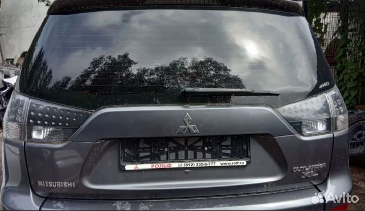 Крышка багажника Mitsubishi Outlander XL