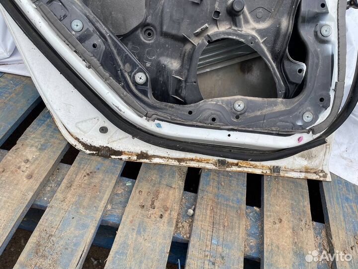 Дверь задняя левая Mazda 3 BK Мазда 3 бк