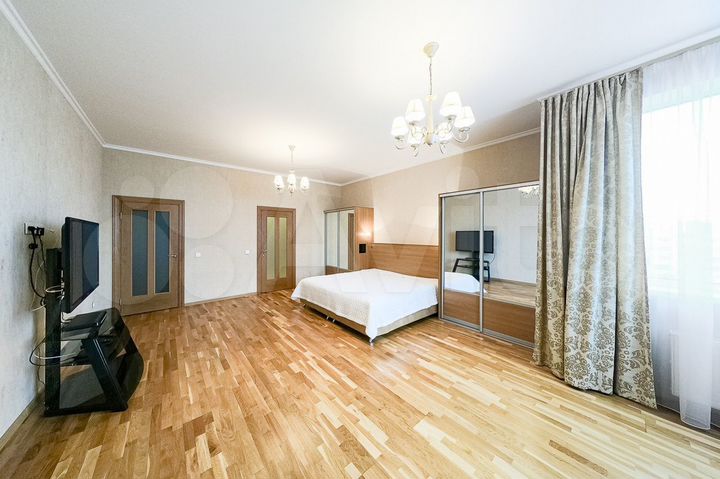 1-к. квартира, 63,4 м², 8/42 эт.