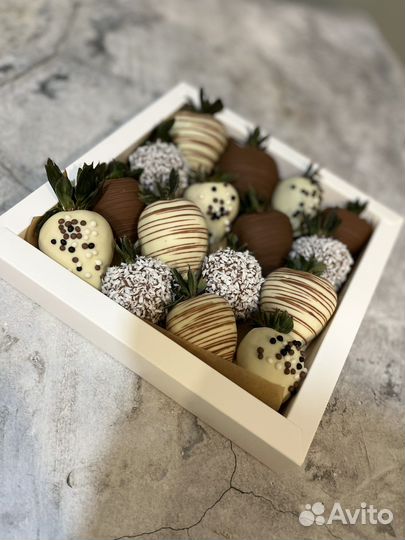 Клубника в шоколаде набор «ChocoWow» средний