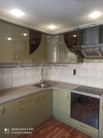 2-к. квартира, 57 м², 4/12 эт.