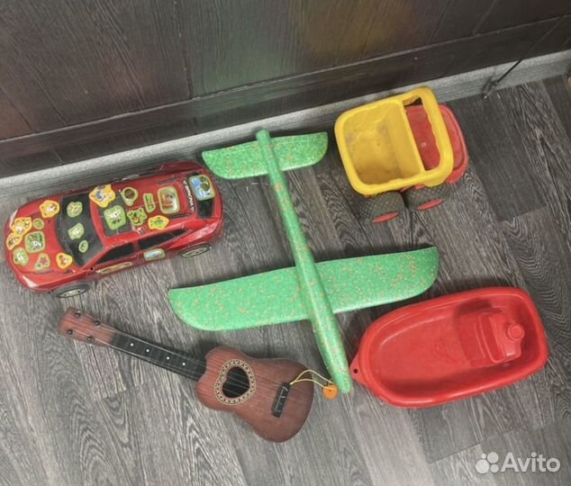 Мешок детских вещей и игрушек