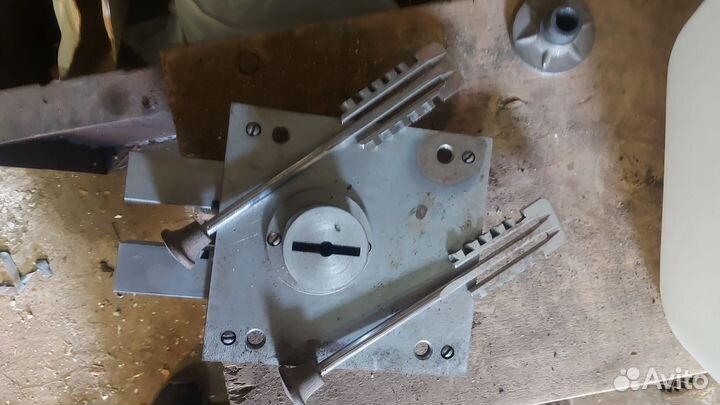 Замок врезной, замок реечный