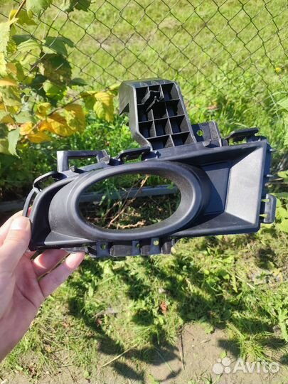 Рамки птф мазда 3 бк левая,правая