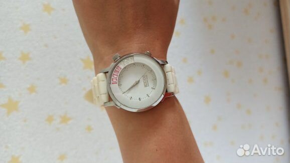 Часы moschino