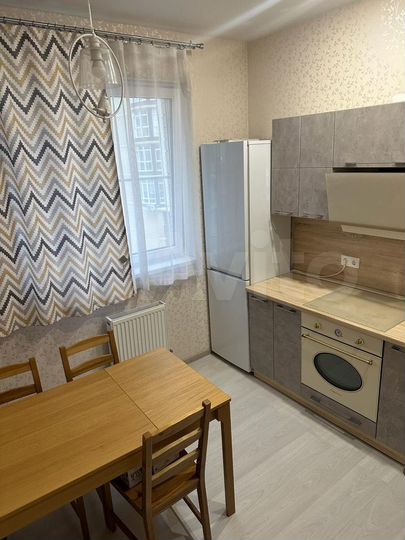 2-к. квартира, 57 м², 12/20 эт.