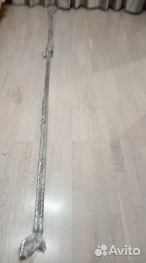 Продам люстру, бра и карнизы