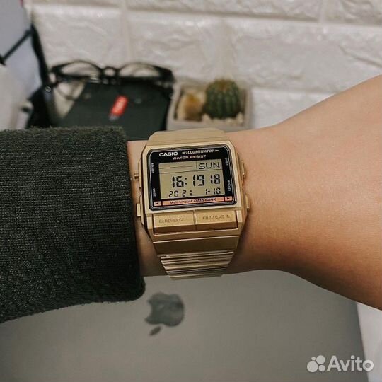 Электронные часы casio