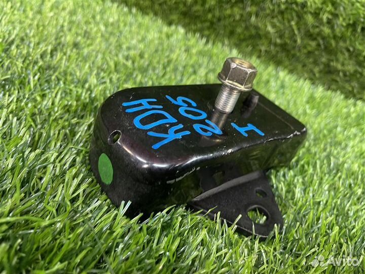 Подушка двигателя передняя Toyota Hiace/Regiusace