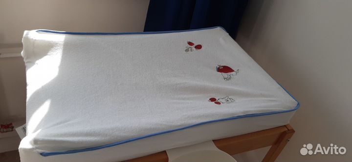 Пеленальный столик IKEA +матрасик