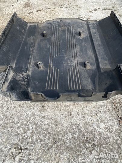 Крышка на двс м60