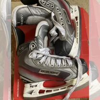 Хоккейные коньки bauer