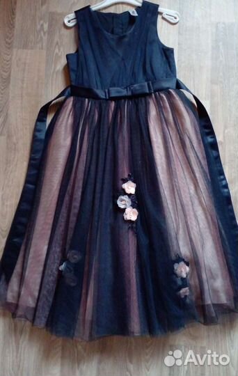 Нарядное платье р.128