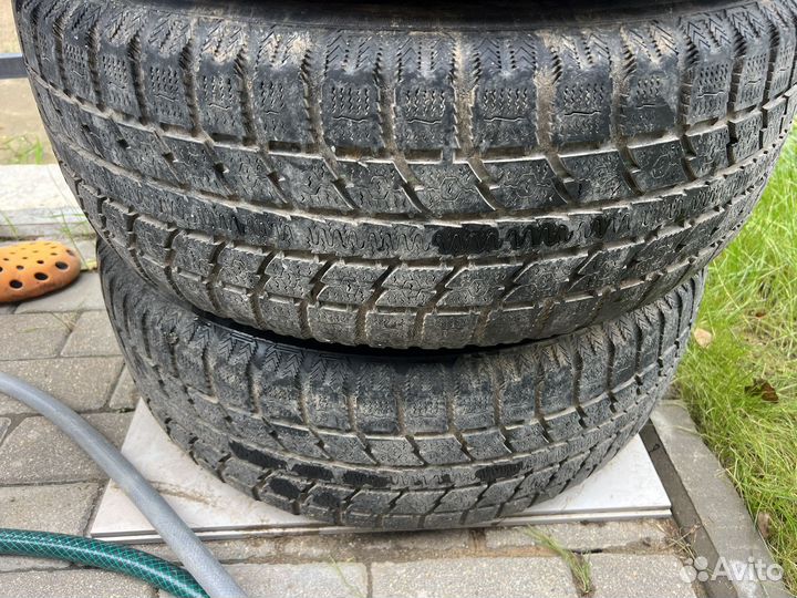 Toyo Observe GSi-5 235/60 R17