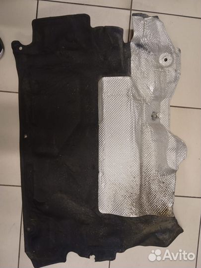 Тепловой экран глушителя Volvo V70 Bw 2012