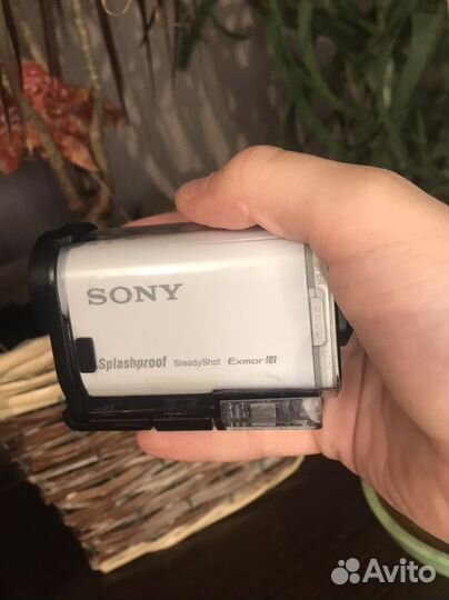 Камера sony Splashproof SteadyShot