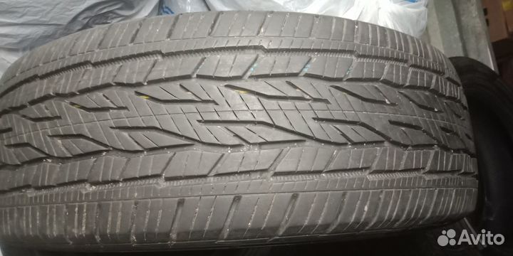 Continental ContiCrossContact LX2 215/60 R17 96H