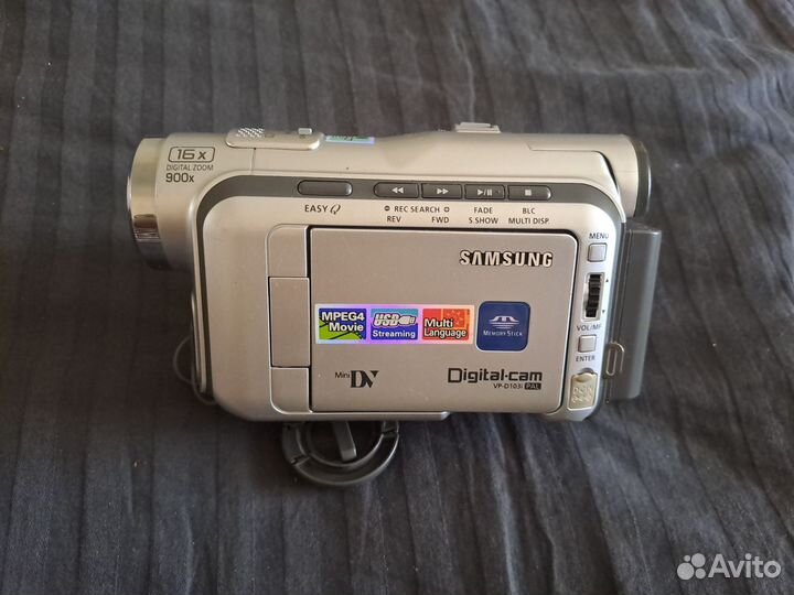 Цифровая видеокамера