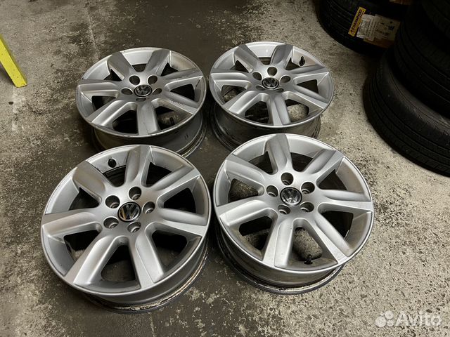 Оригинал Литые диски 5x100 VW Polo Skoda Rapid R15