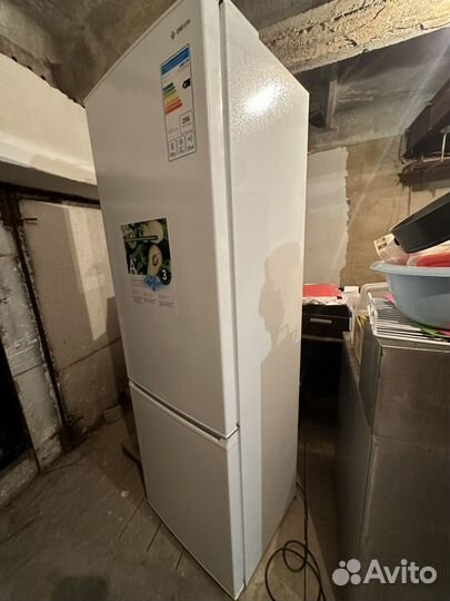 Холодильник dexp