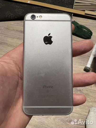 Телефон iPhone 6s