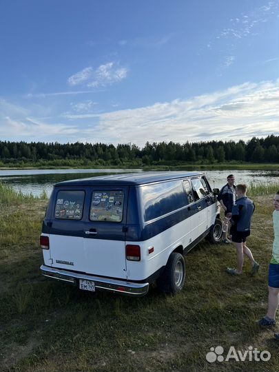 Ретро минивэн для съемок