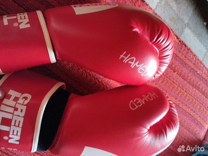 Боксерские перчатки