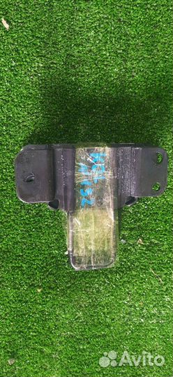 Петля замка двери задняя Renault Koleos 2TR 2009