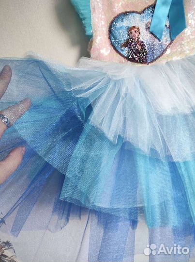 Платье на девочку праздничное 104 см