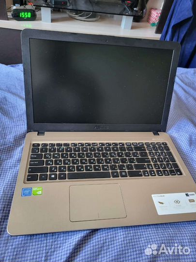 Ноутбук asus