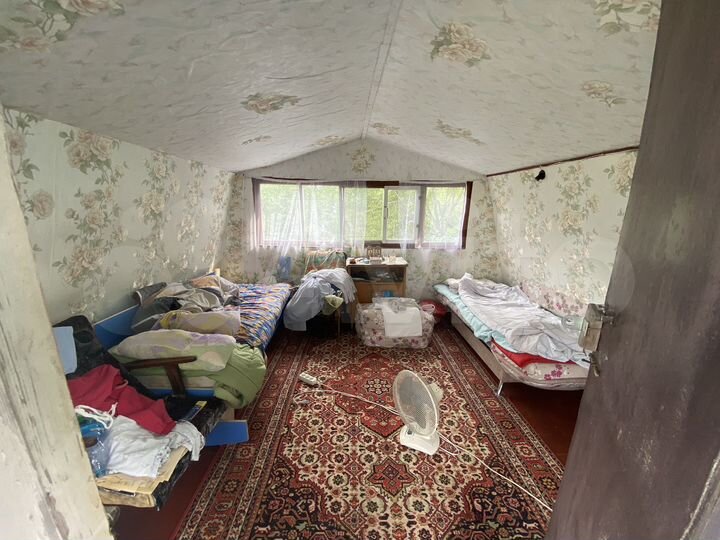 Дача 20 м² на участке 10 сот.