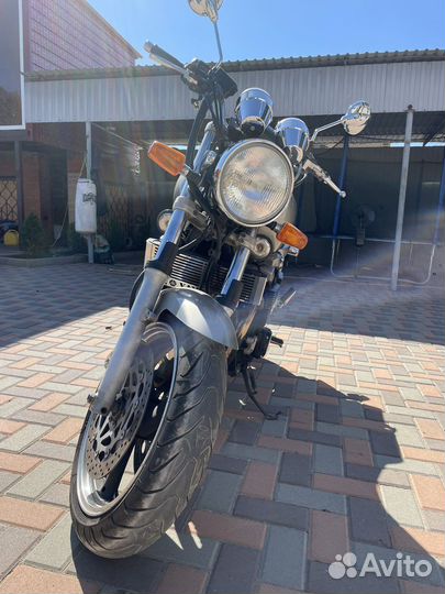 Yamaha xjr 1200