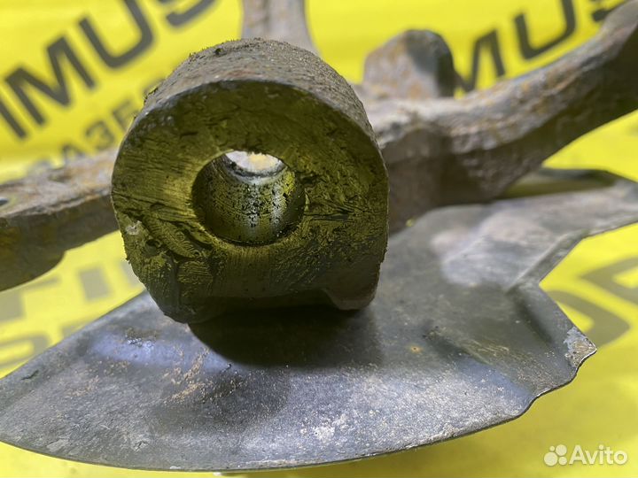 Кулак поворотный передний правый Zaz Vida