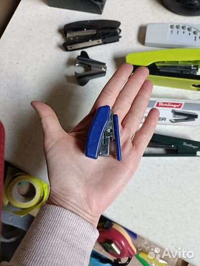 Степлеры и подставки для ручек