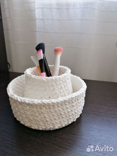 Корзина вязаная