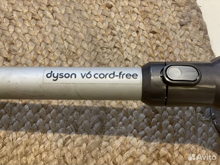 Пылесос dyson v 6 бу