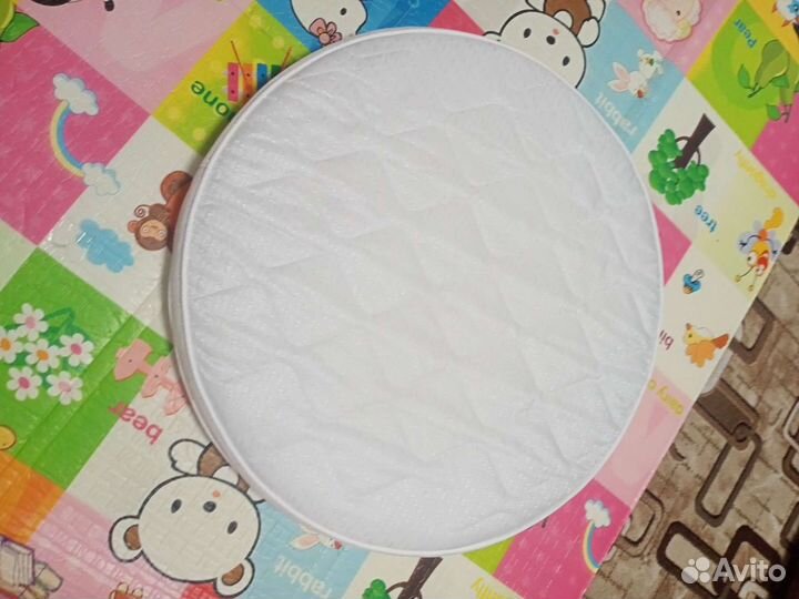 Матрас в круглую кровать + матрасик для пеленания